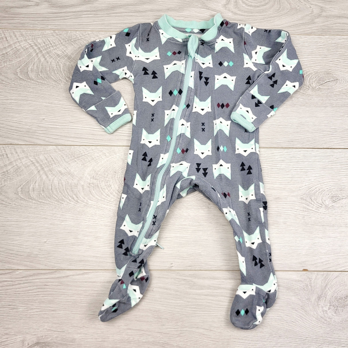 STMA1 - ZippyJamz grey and turquoise zippered sleeper with foxes. Size 0-3 months 🍁