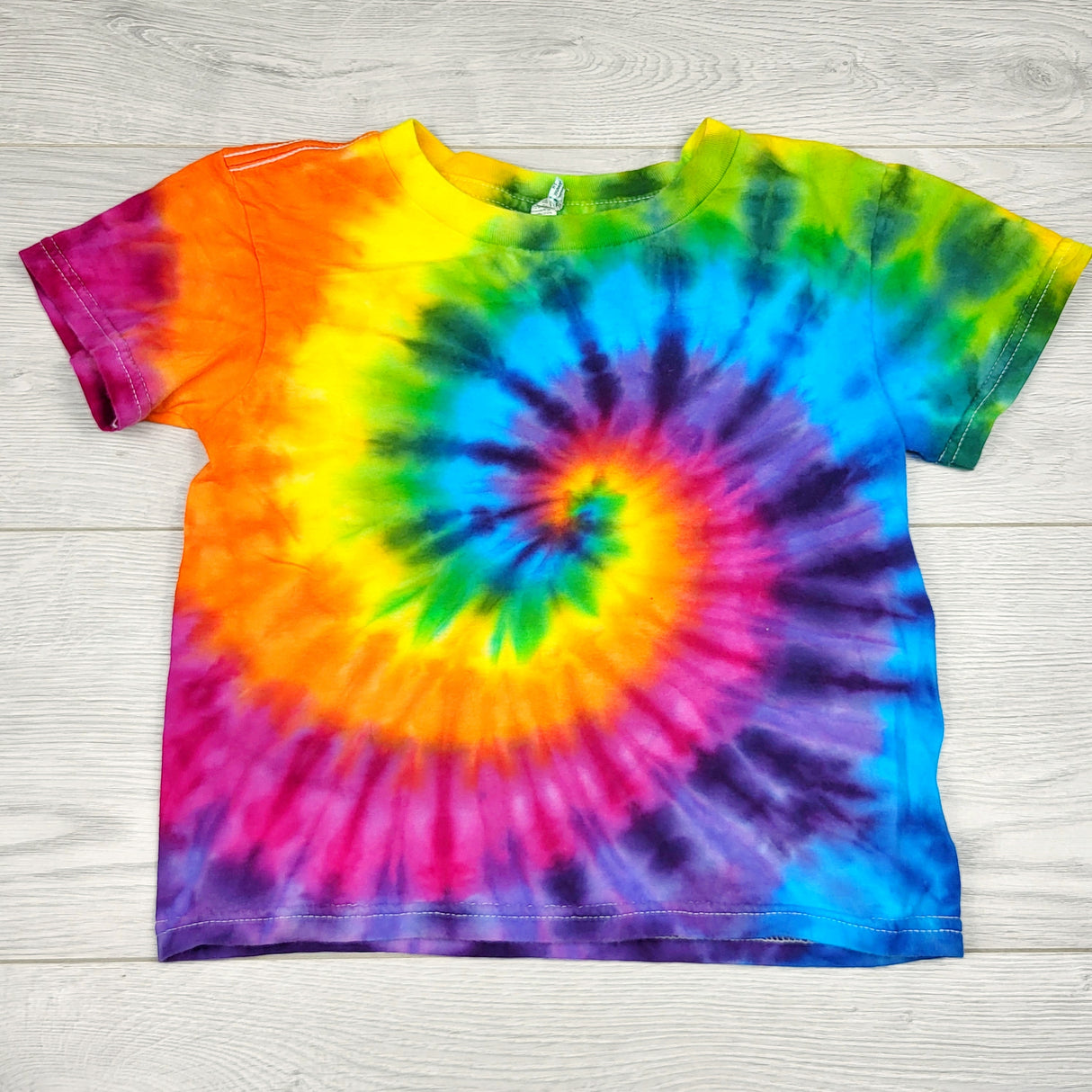 CMOH1 - Custom tie-dyed t-shirt. Size 4T