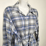 RBEN4 - Gap plaid maternity top with tie. Size large