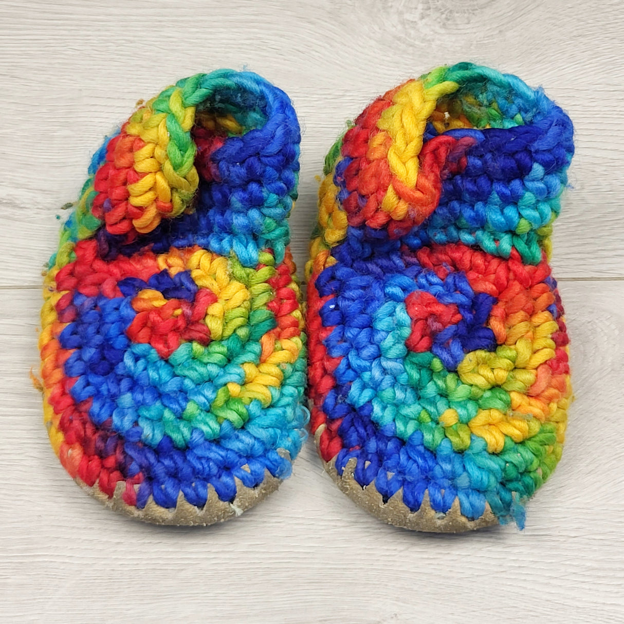 MSK1 - Rainbow padraig style slippers. Size like a 7/8 🍁