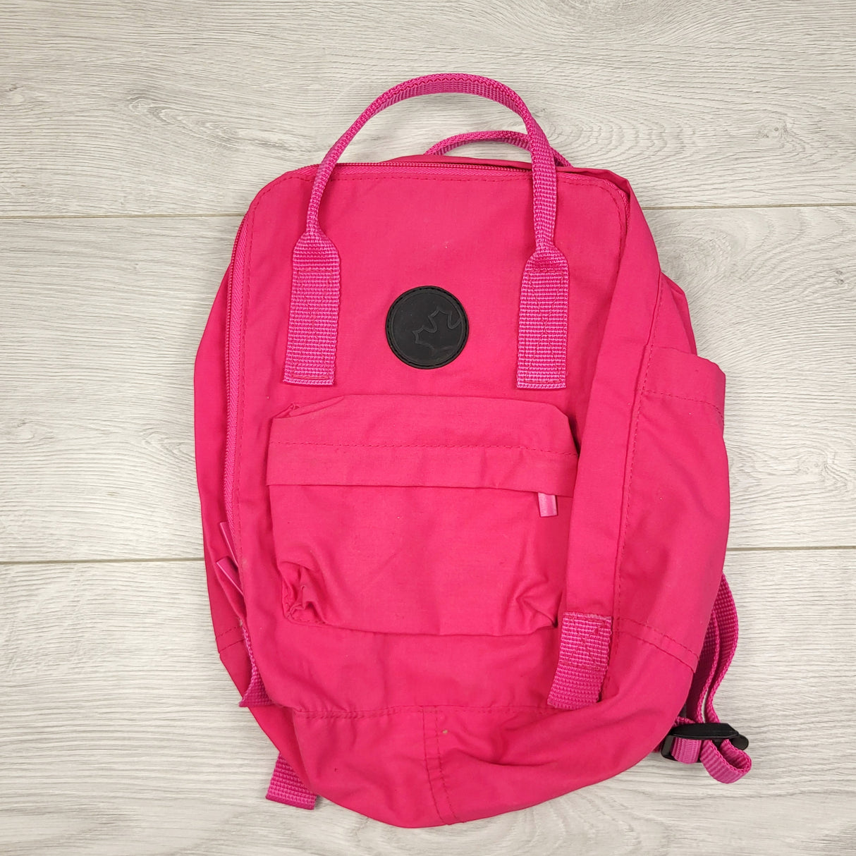 CKFT1 - Pink smaller sized backpack / carry bag