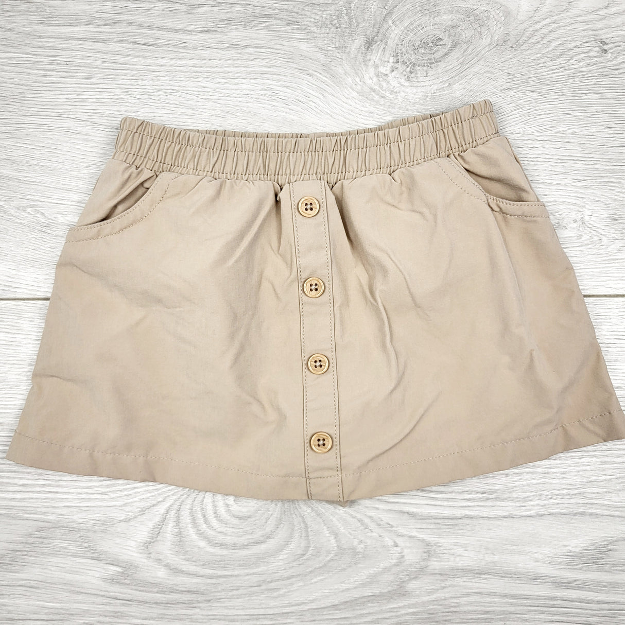 CAAC1 - Pekkle beige skirt with built in shorts. Size 24 months