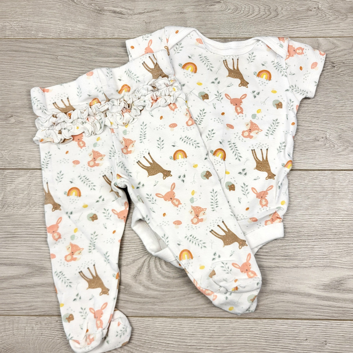 CAAC1 - George white 2pc bodysuit set with woodland animals. Size 3-6 months