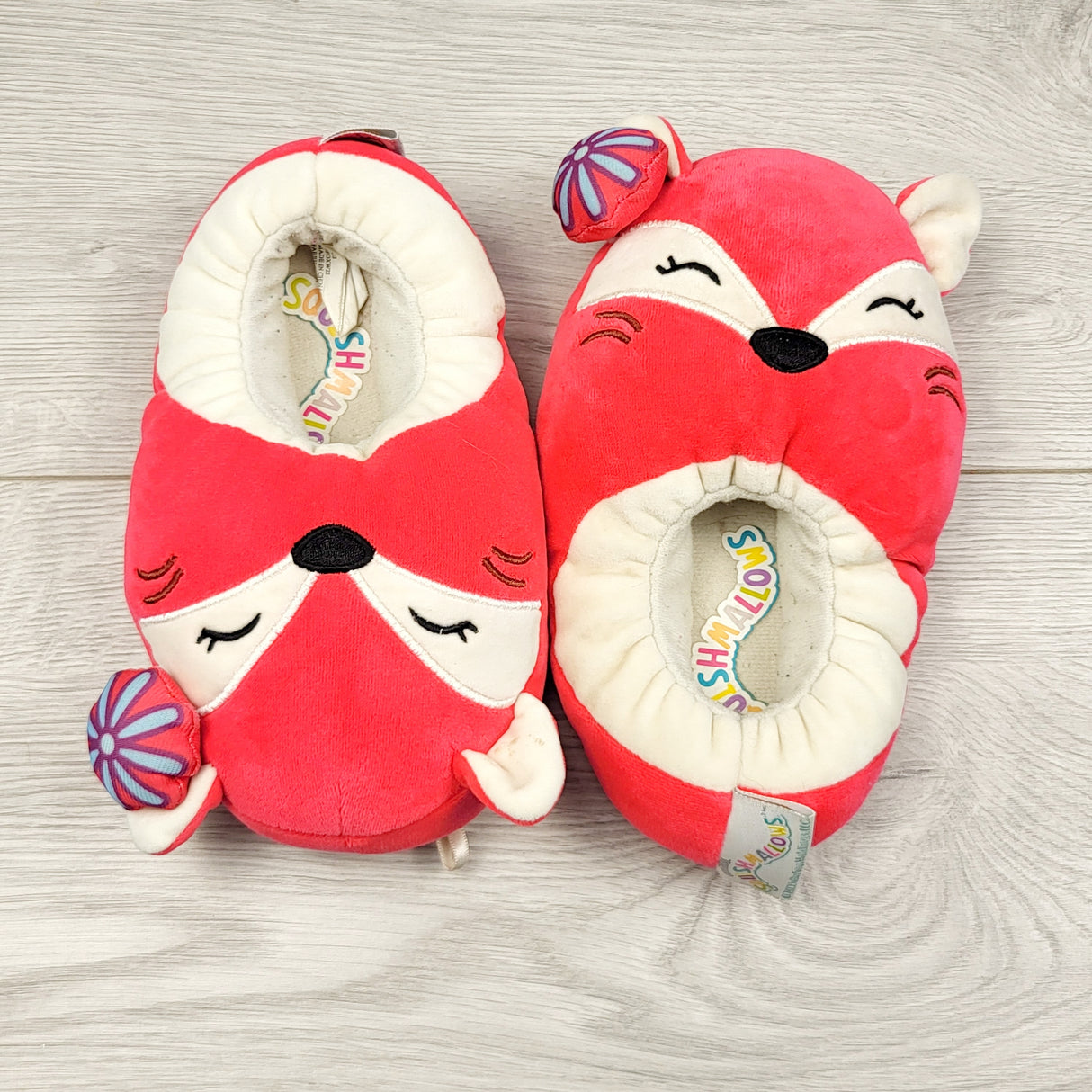 RHW1 - Squishmallow fox slippers. Size 11/12