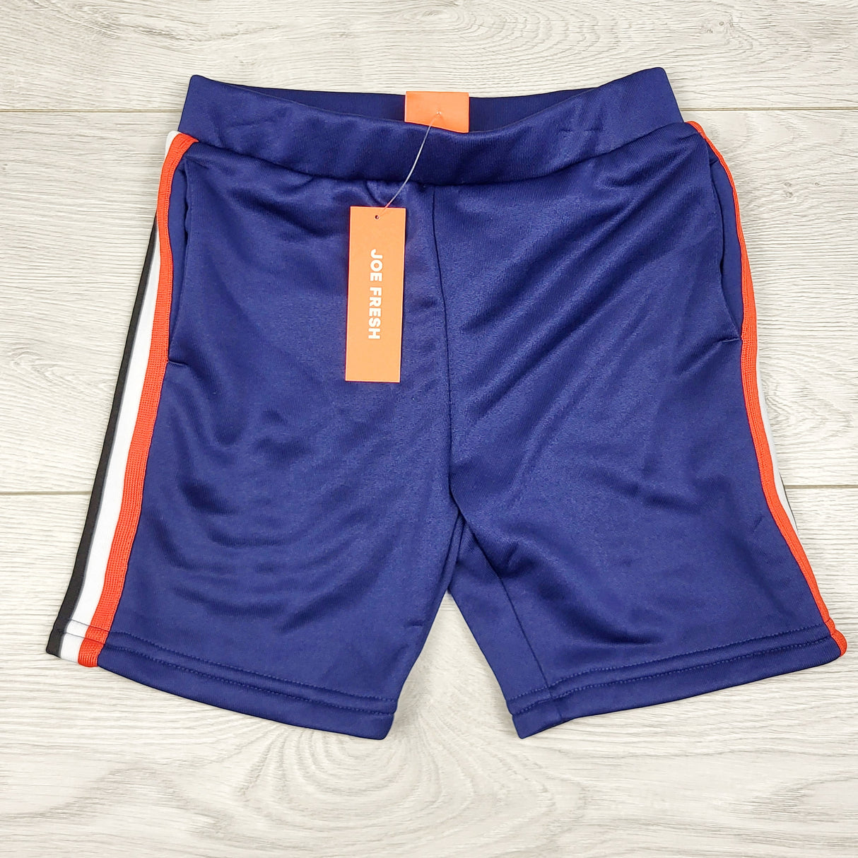 DMKY1 - NEW - Joe navy active shorts. Size 3T 🍁