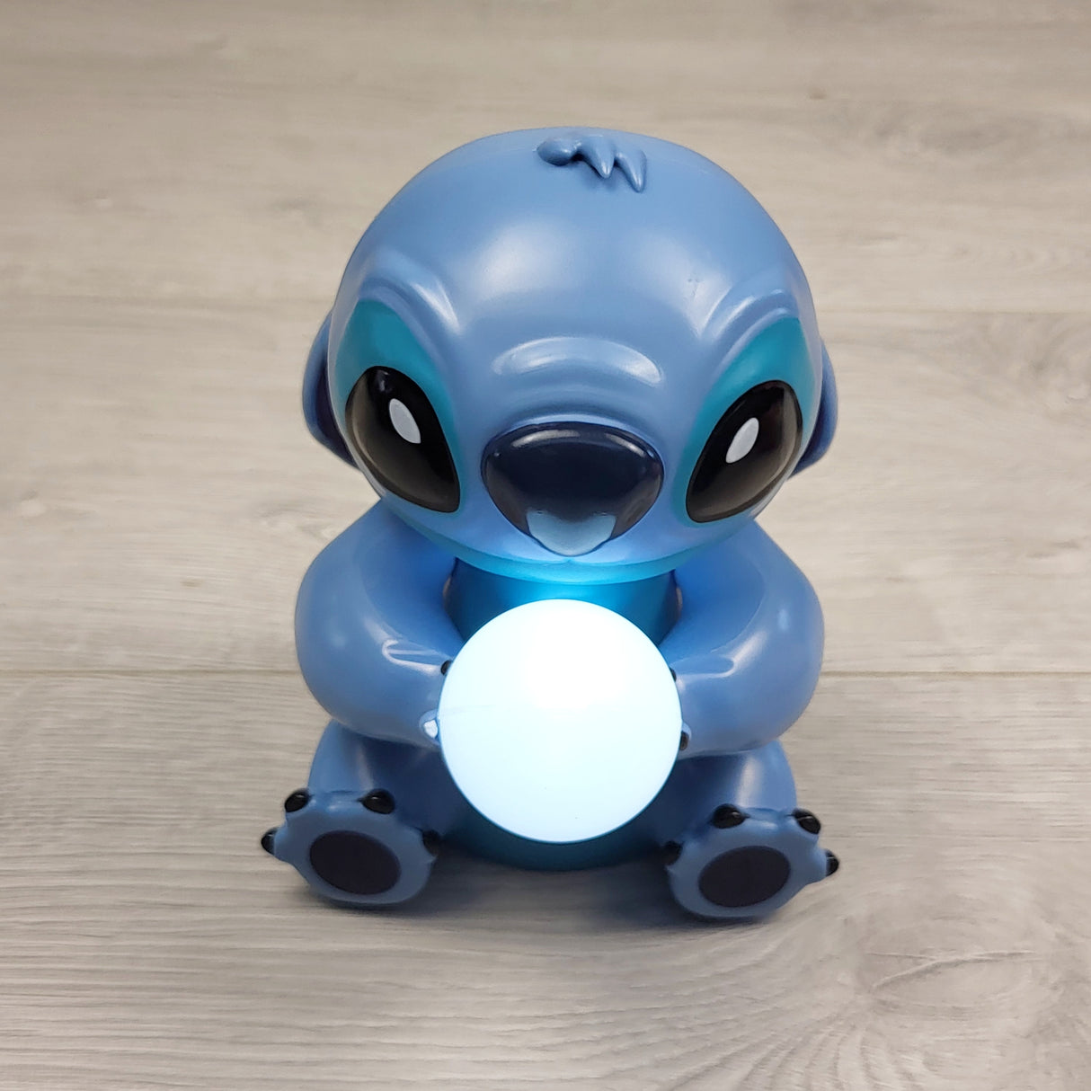 KTBL2 - Paladone Lilo + Stich night light / table lamp