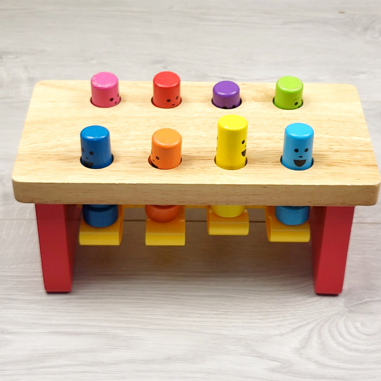 CSMP1- Melissa and Doug wooden pop up pegs bench.  LOCAL pick up or delivery only