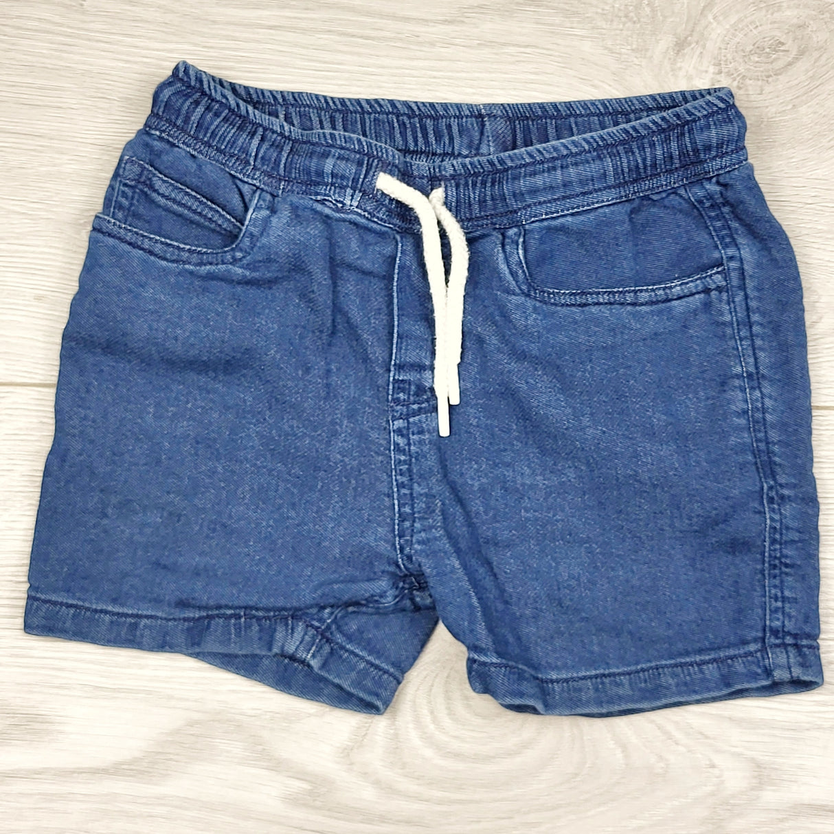 KLJ1 - Mayoral jogger shorts. Size 24 months 🍁