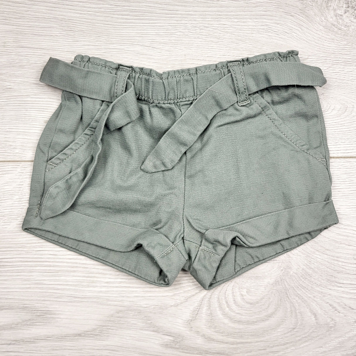 ECRS1 - Baby B'gosh sage green shorts with belt tie. Size 6 months