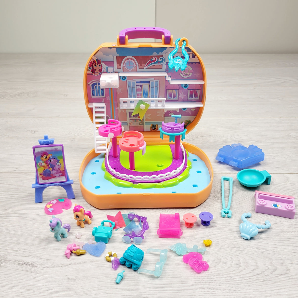 SRIS1 - My Little Pony Mini World Magic Compact Creation set