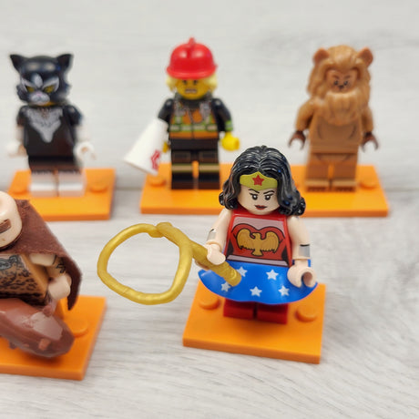 ZPXT4 - LEGO mini-fig lot
