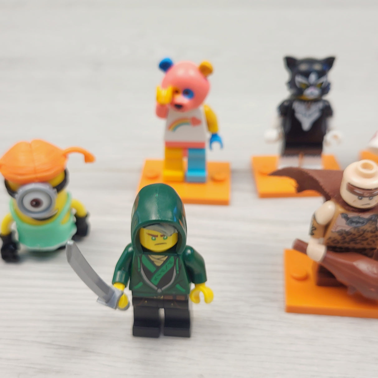 ZPXT4 - LEGO mini-fig lot