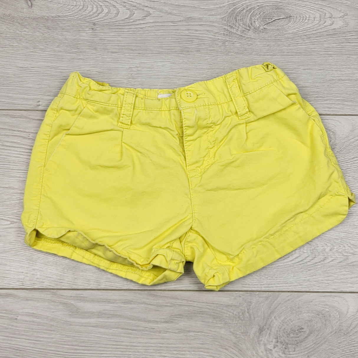 VKBL1 - Pumpkin Patch yellow twill shorts. Size 3T