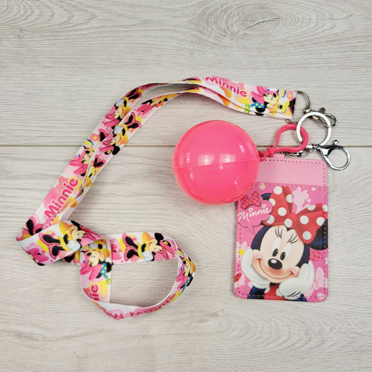 SDAN11 - Disney pink Minnie Mouse lanyard / badge holder