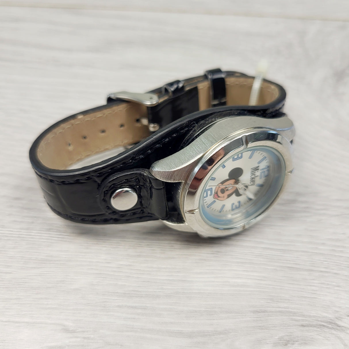 SDAN11 - Mickey Mouse analog watch