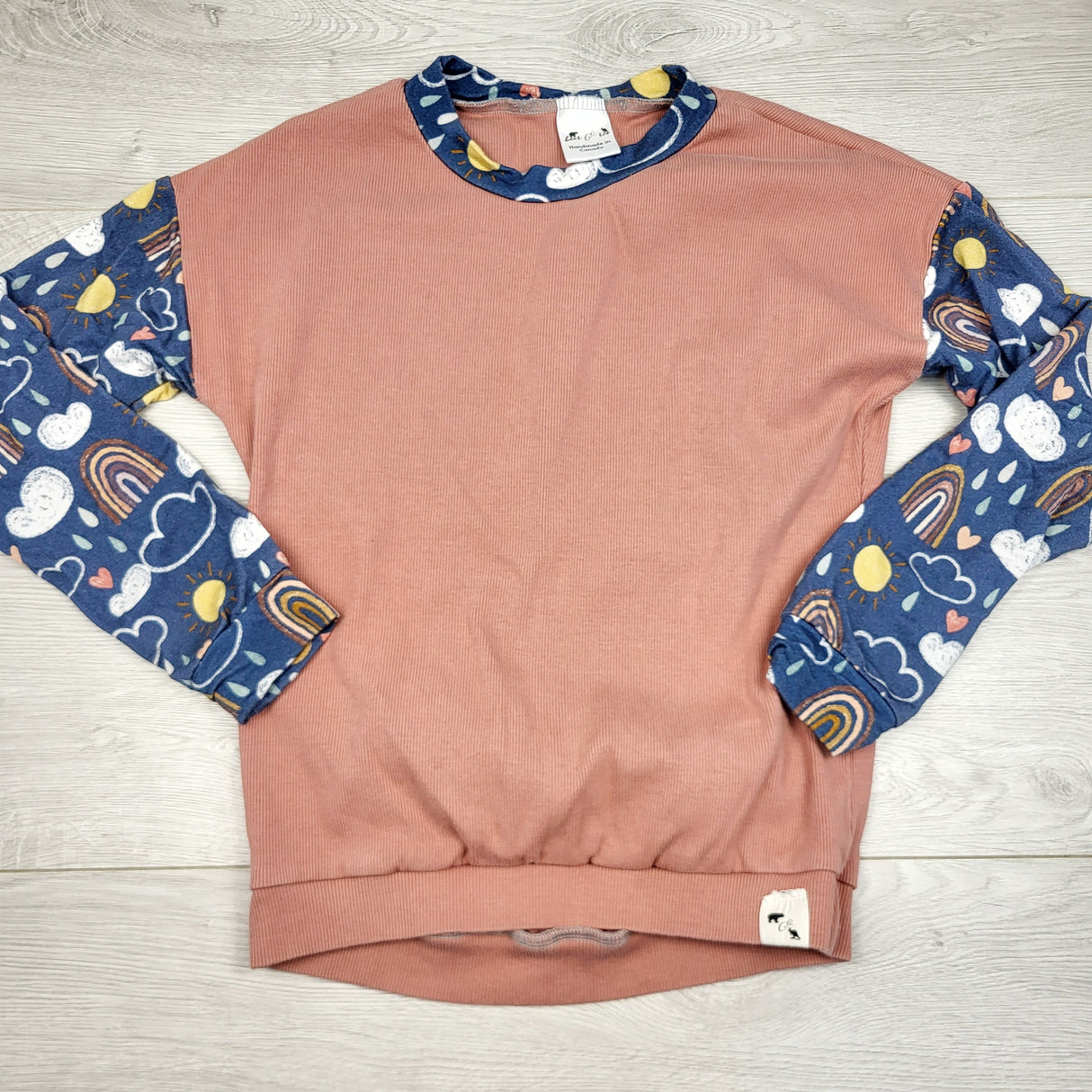MTAY1 - Bear and Roo pink ribbed crewneck with clouds and rainbows. Size 6 🍁