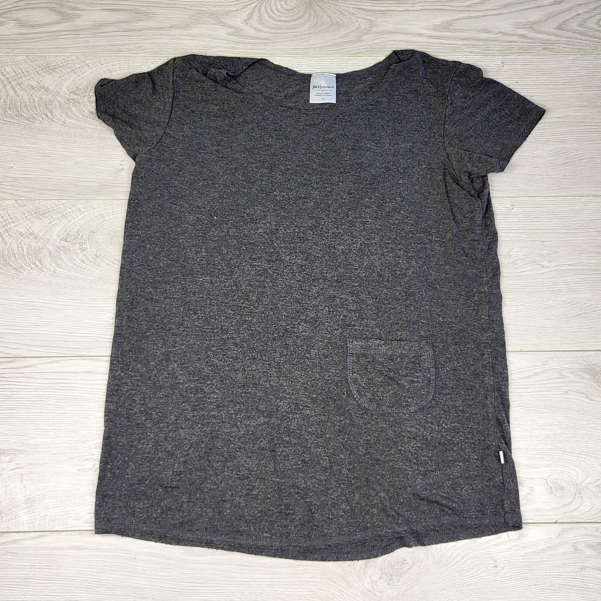 ESZ33 - Jax and Lennon grey bamboo top. Youth size large (10/11)🍁