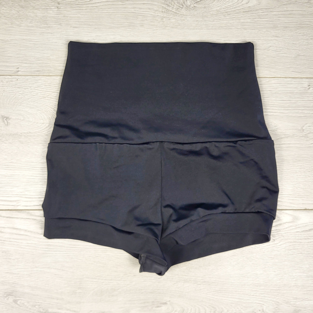 ESZ33 - Balera black dance / gymnastics shorts. Size large