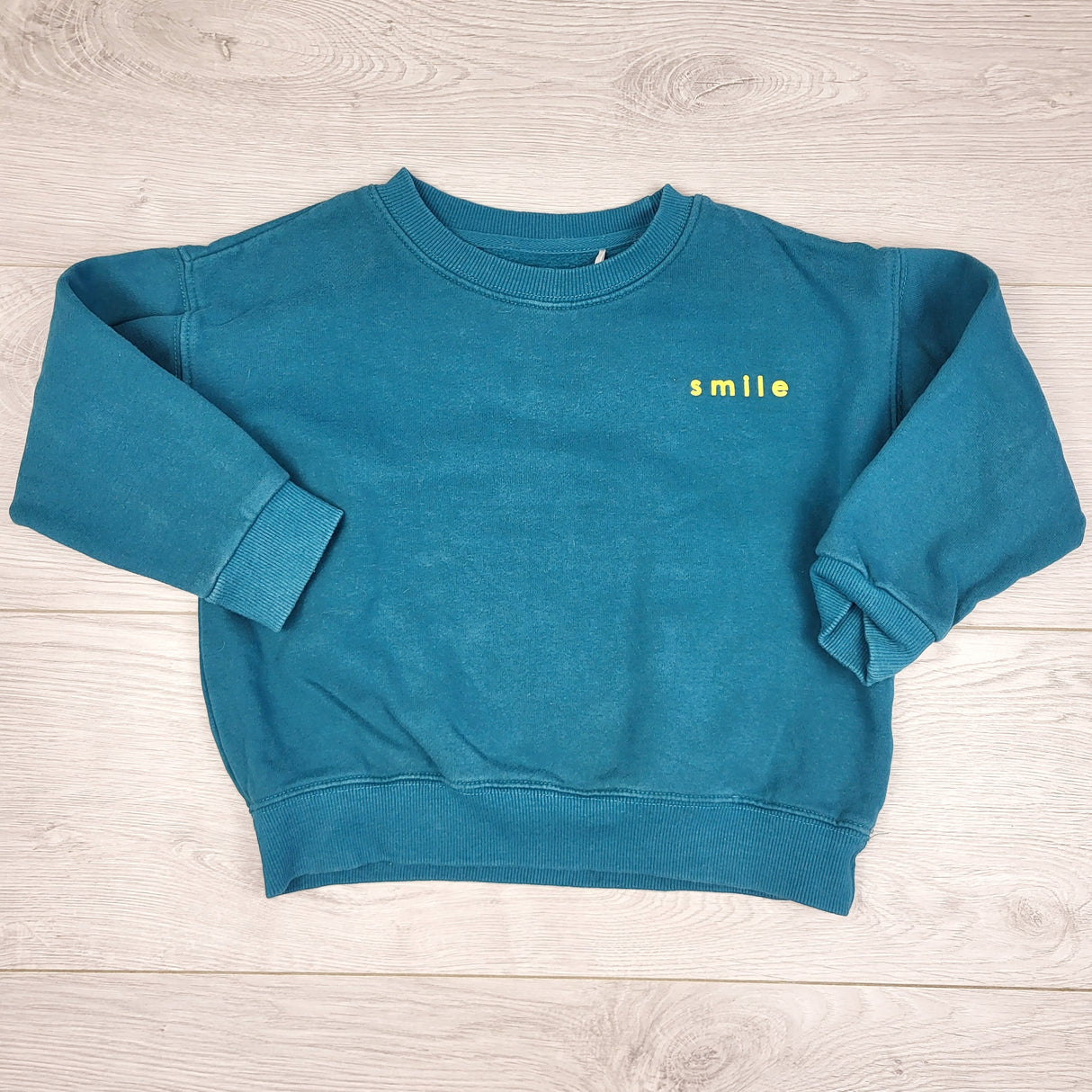 KMIL1 - The Littlest teal fleecy lined crewneck sweater. Size 4T
