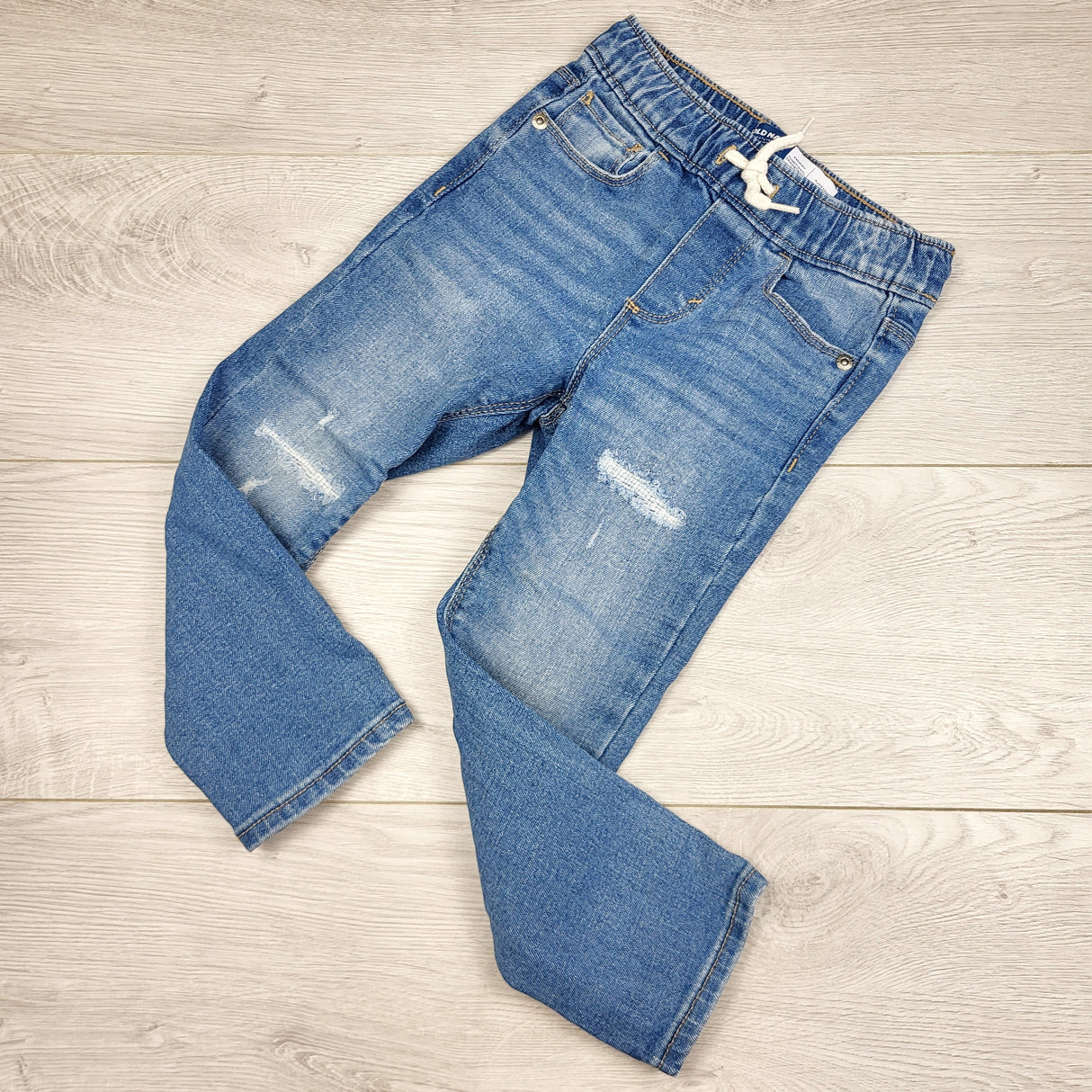 KMIL1 - Old Navy distressed drawstring skinny jeans. Size 3T