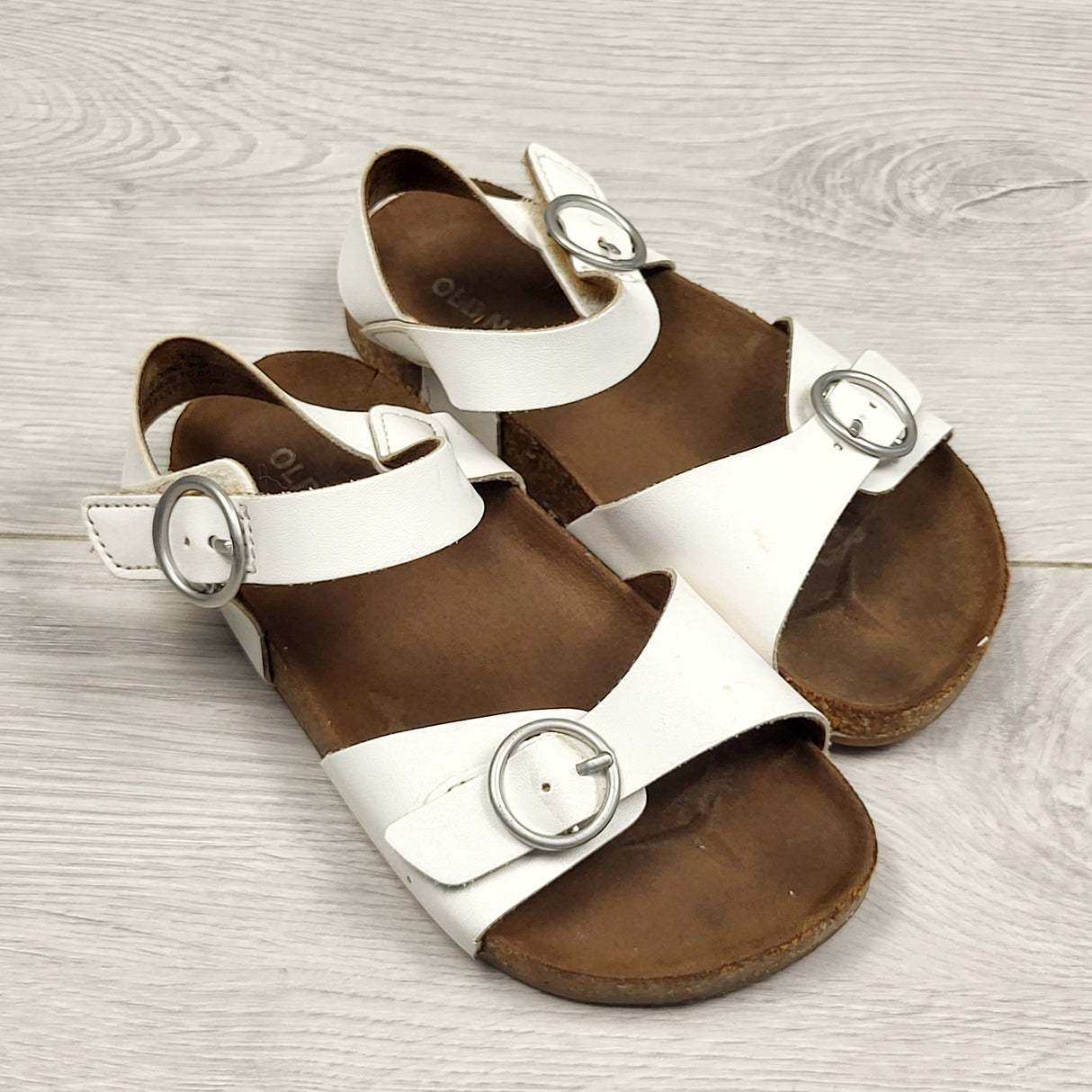 HBRK1 - Old Navy white stappy sandals. Can't read the size but seem like a toddler size 7