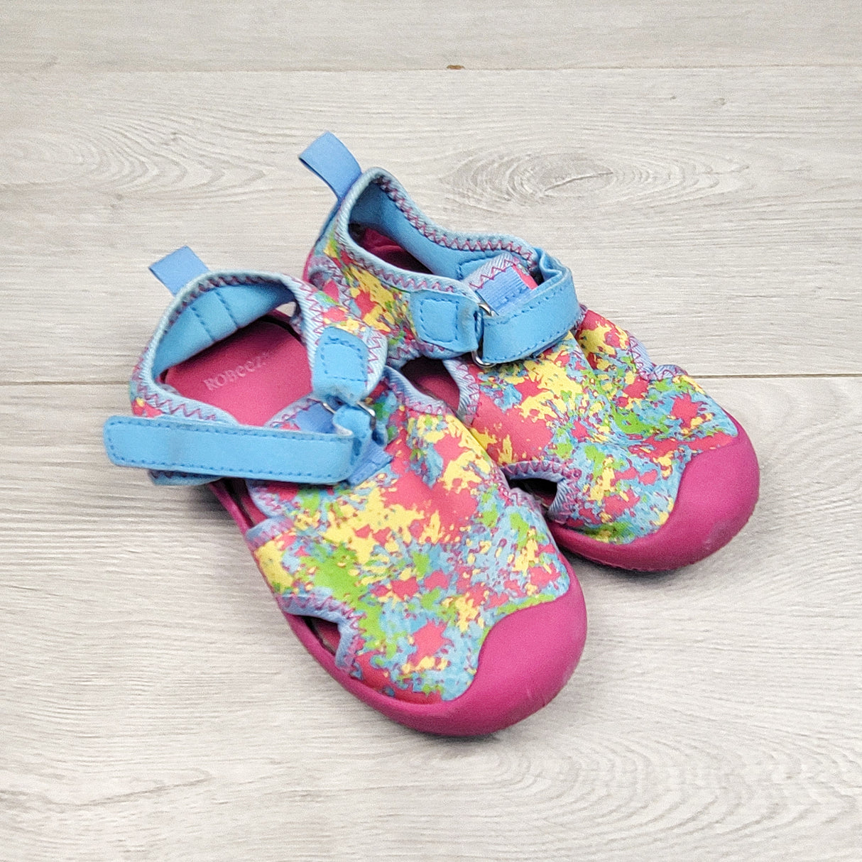 LHEP1 - Robeez Kids Water Shoes - Kaleidescope Tie Dye. Size 10