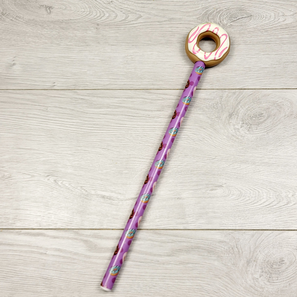 MHL1 - Donut wand. LOCAL pick up or delivery only