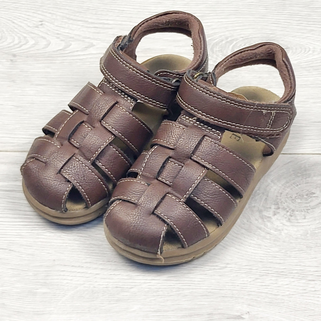 GEND1 - Children's Place brown Fisherman's sandal. Size 9