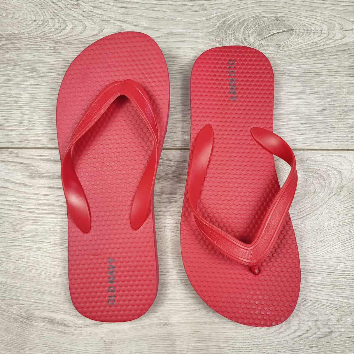 MHL2 - Old Navy red flip flop sandals. Youth size 3/4