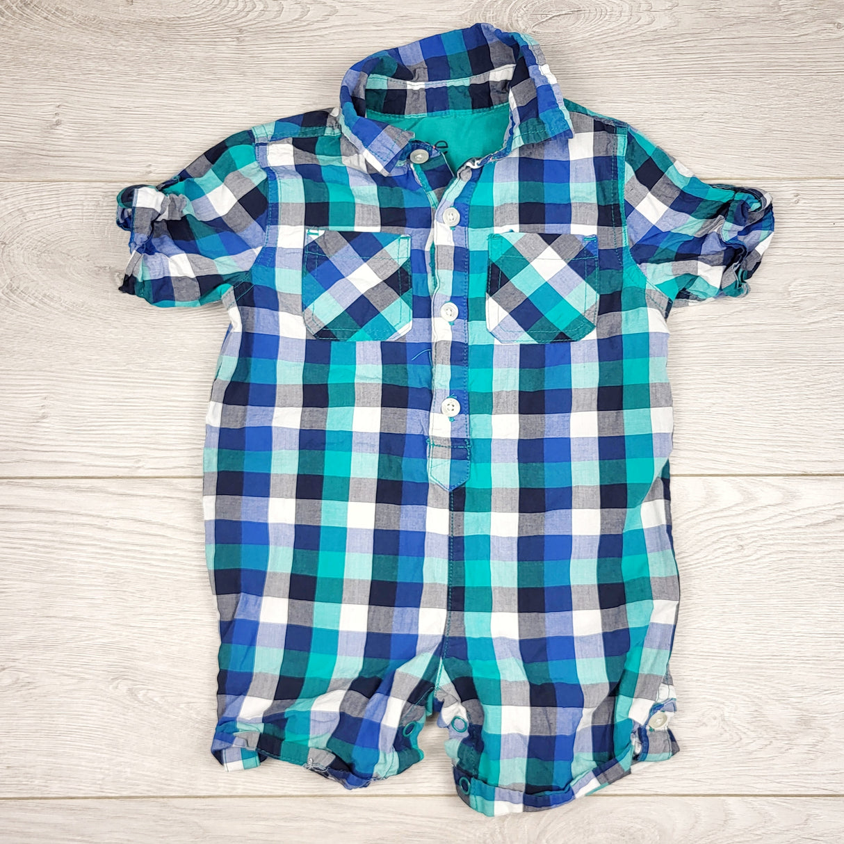 CSAL1 - Joe green and blue plaid button down romper. Size 12-18 months 🍁