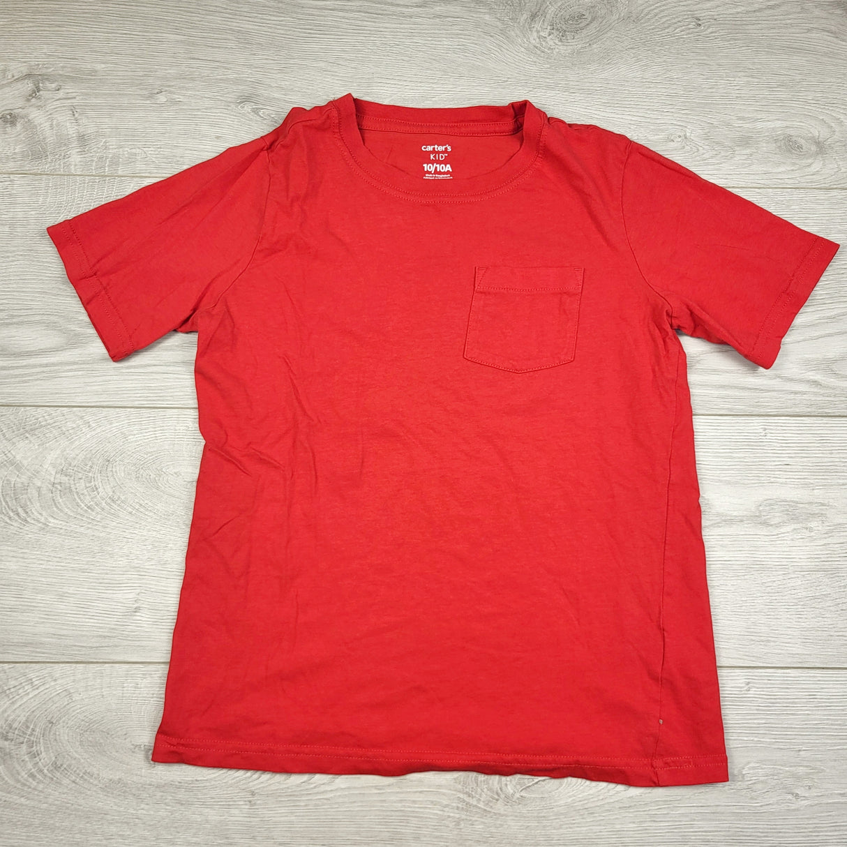 PS01 - T-shirt rouge Carters. Taille 40