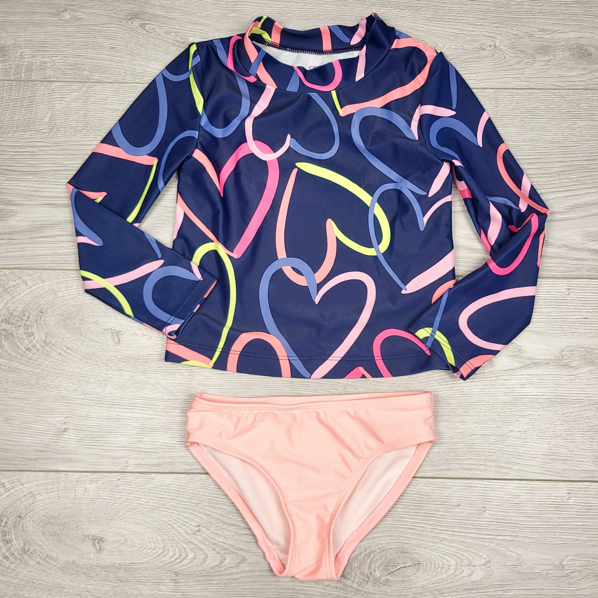 MHAN1 - Carters 2pc swimsuit with hearts. Size 4T