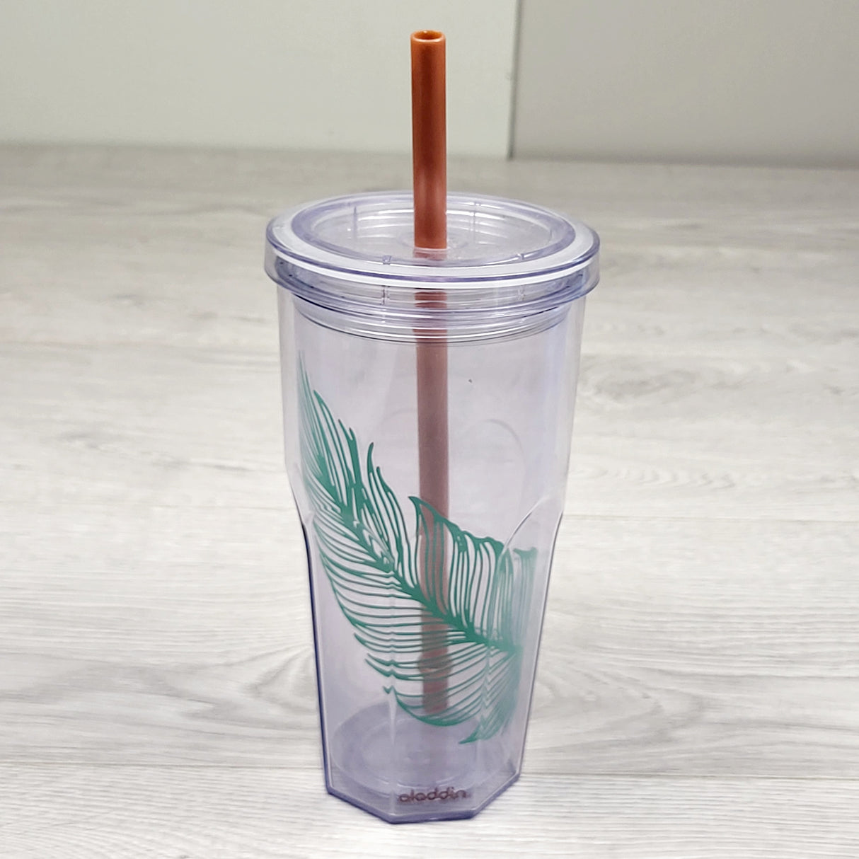MHAN1 - Large tumbler with straw