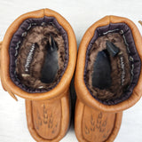 DDWN1 - New without tag - Manitobah Mukluks "Gatherer" waterproof boots. Size 6 🍁
