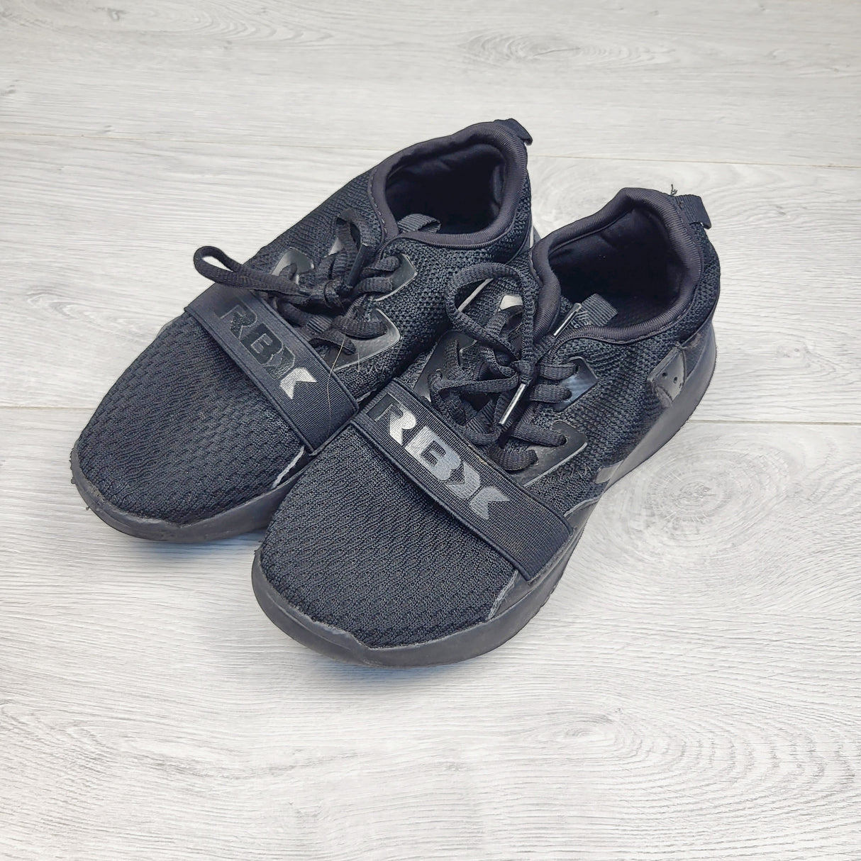JUDM2 - RBX black running shoes. Youth size 2