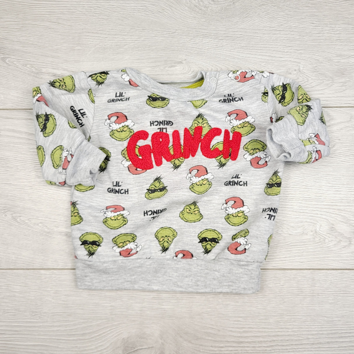 JRSH1 - Grey Grinch sweatshirt. Size 0-3 months