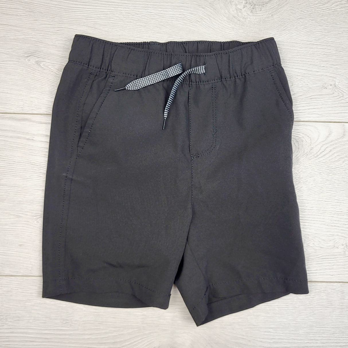 JRSH1 - Old Navy black hybrid shorts. Size 2T