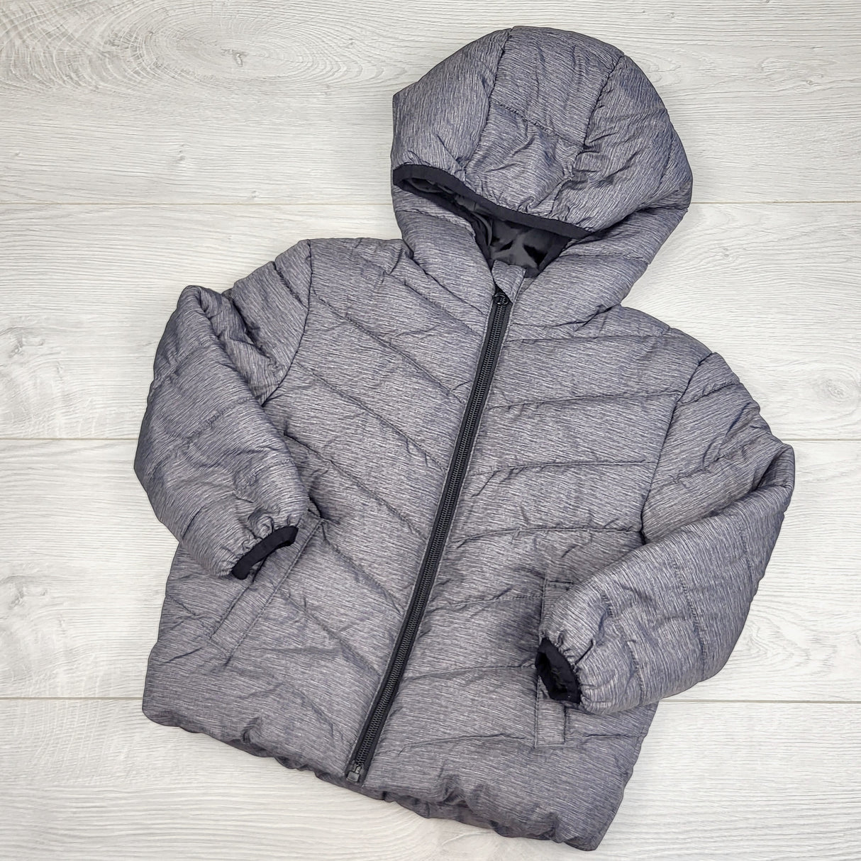 JRSH1 - George grey quilted jacket. Size 2T