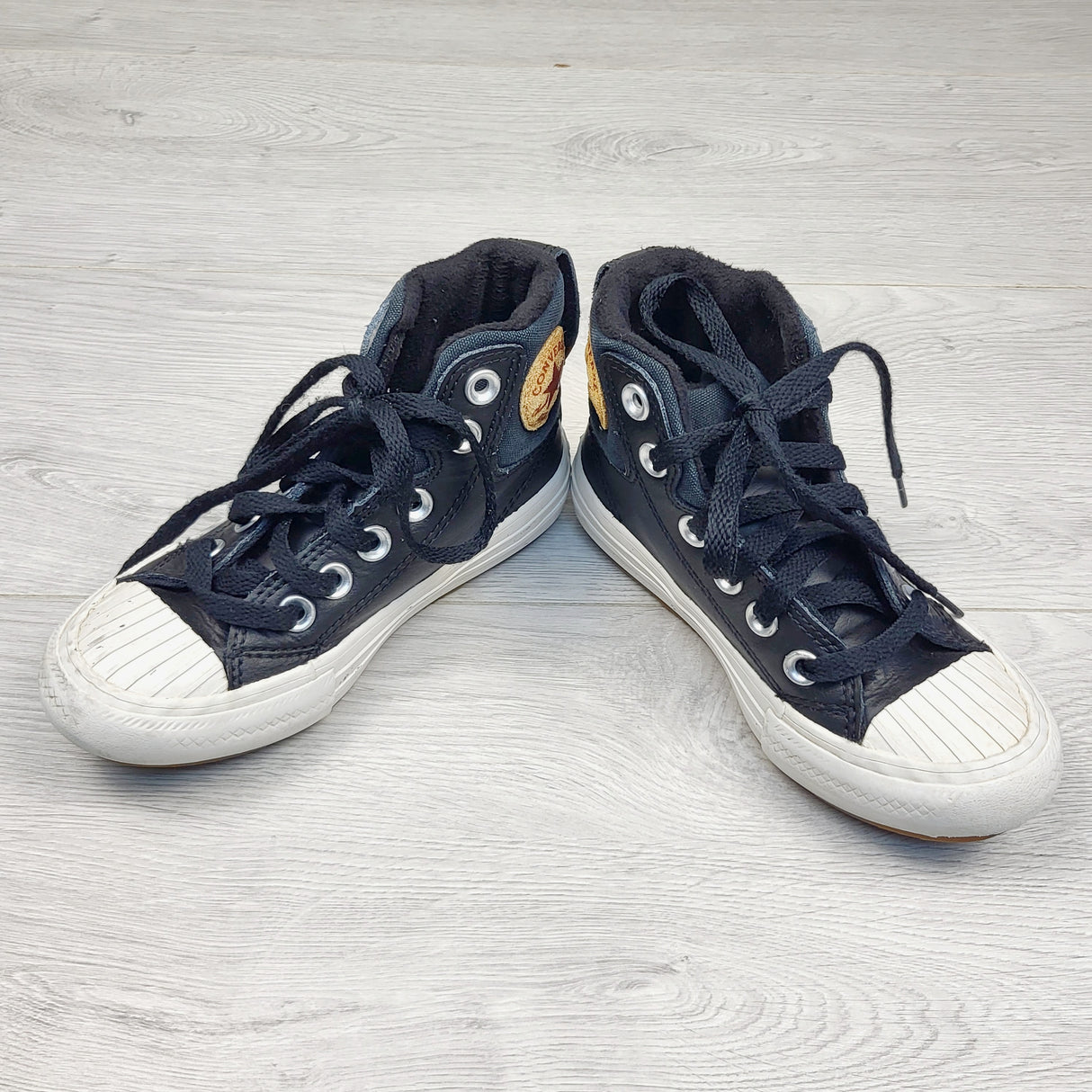 OAG1 - Converse black leather Counter Climate hightop shoes. Sizes like an 11