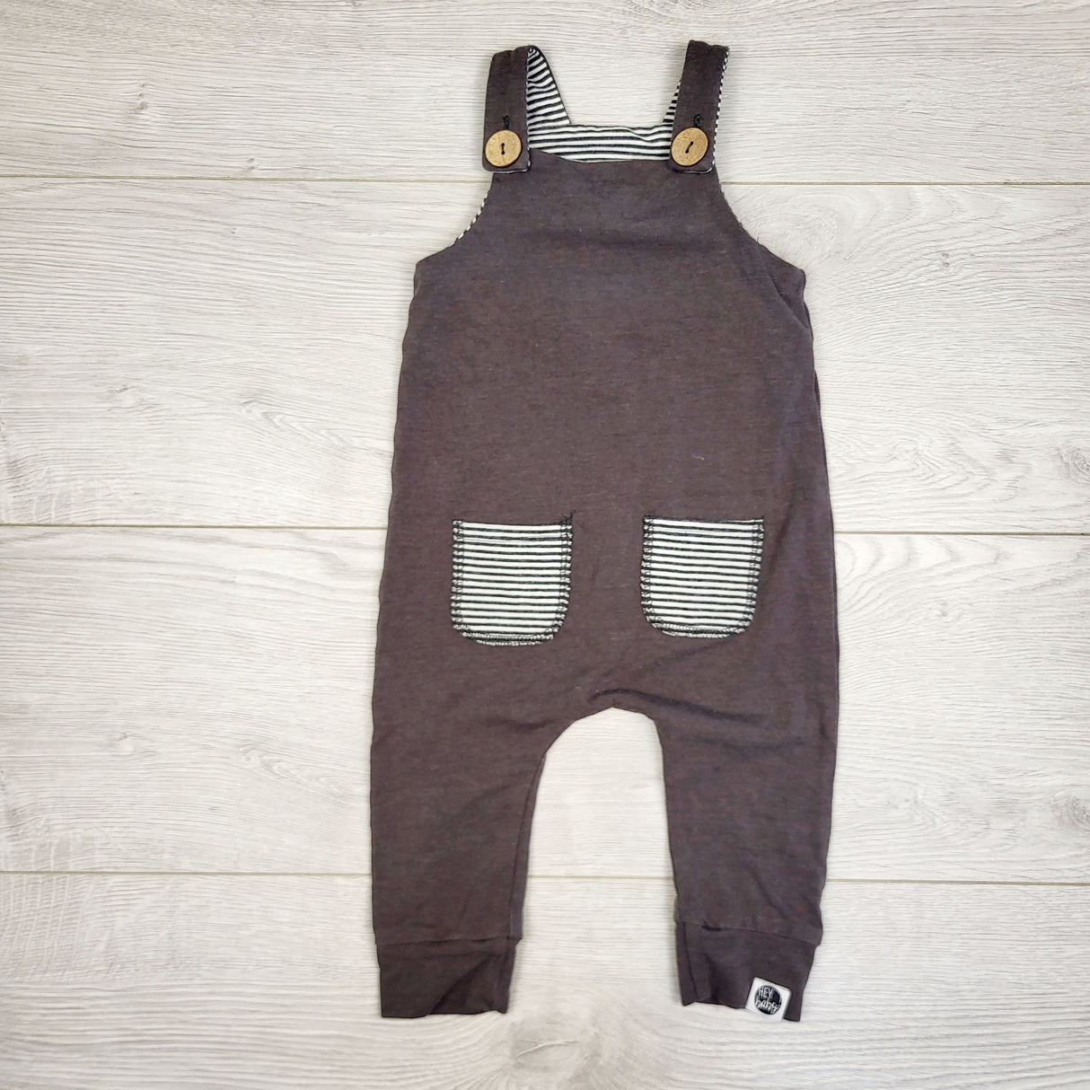 ROWB1 - Hey Baby bamboo overalls. Size 0-6 months 🍁