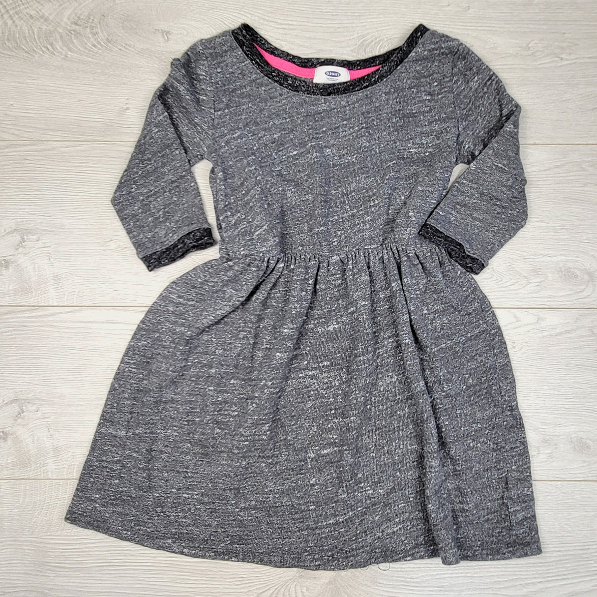 ESZ1 - Old Navy grey sweatshirt dress. Size 6/7
