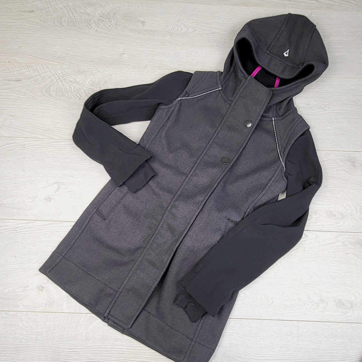 ESZ1 - Ivivva black and grey hooded water resistant jacket. Size 6