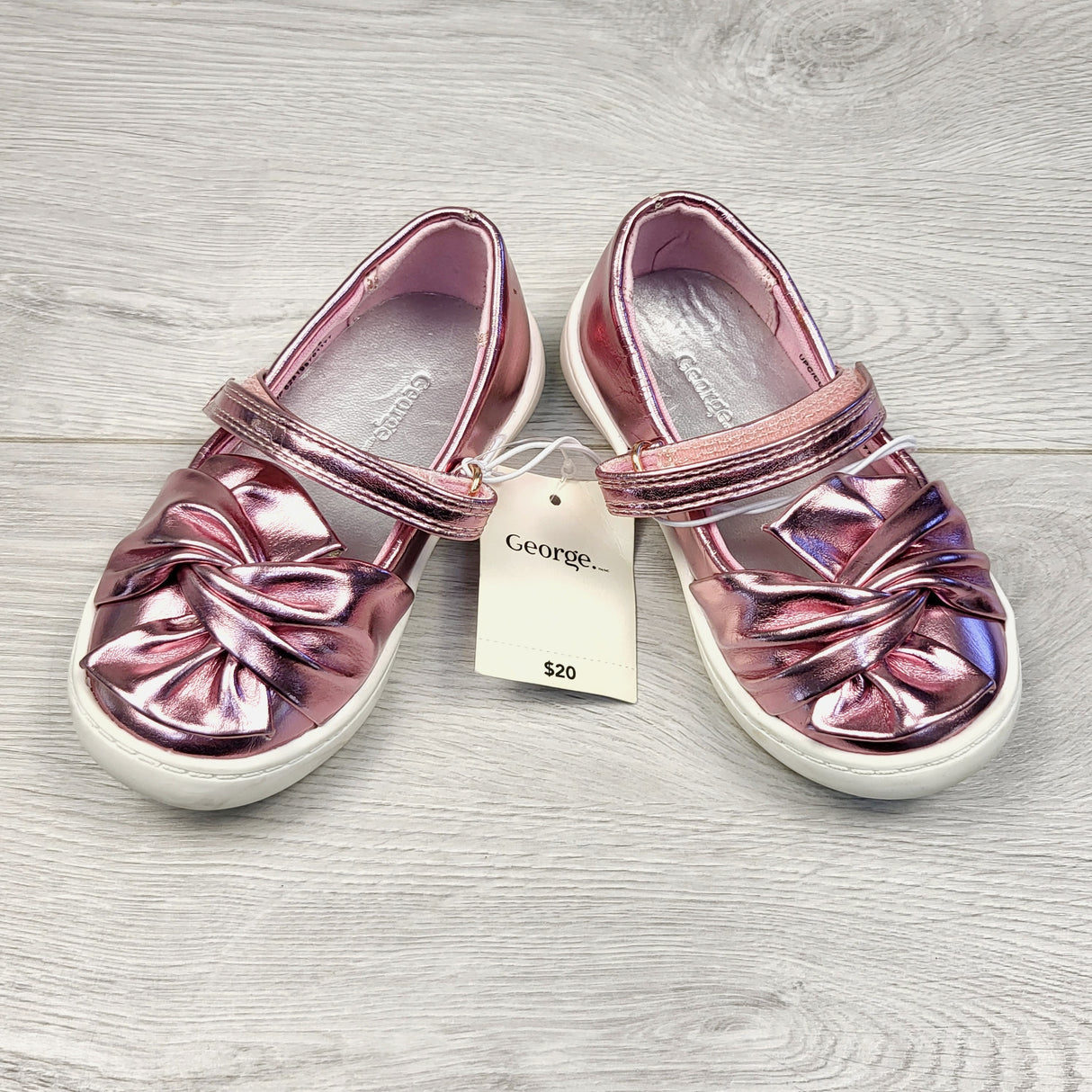 STML2 - NEW - George metallic pink shoes. Size 6