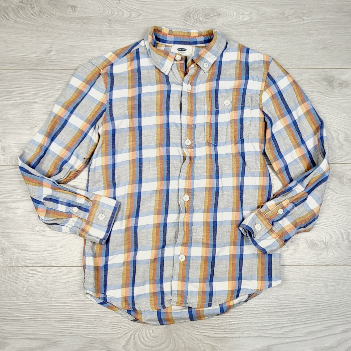 CBRD1 - Old Navy grey plaid button down shirt. Size 6/7