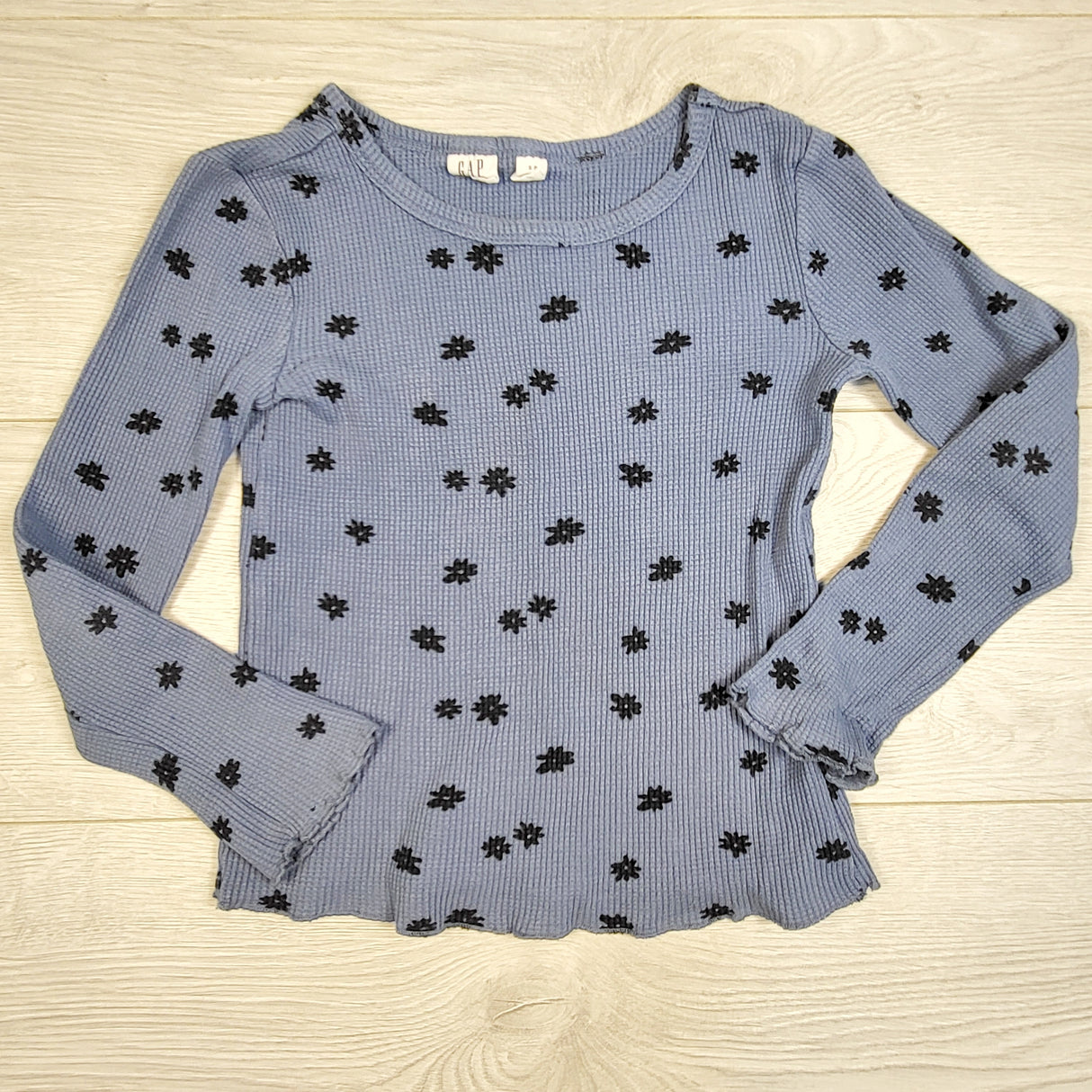 LESB1 - Gap navy waffle knit floral print top. Size small (6/7)