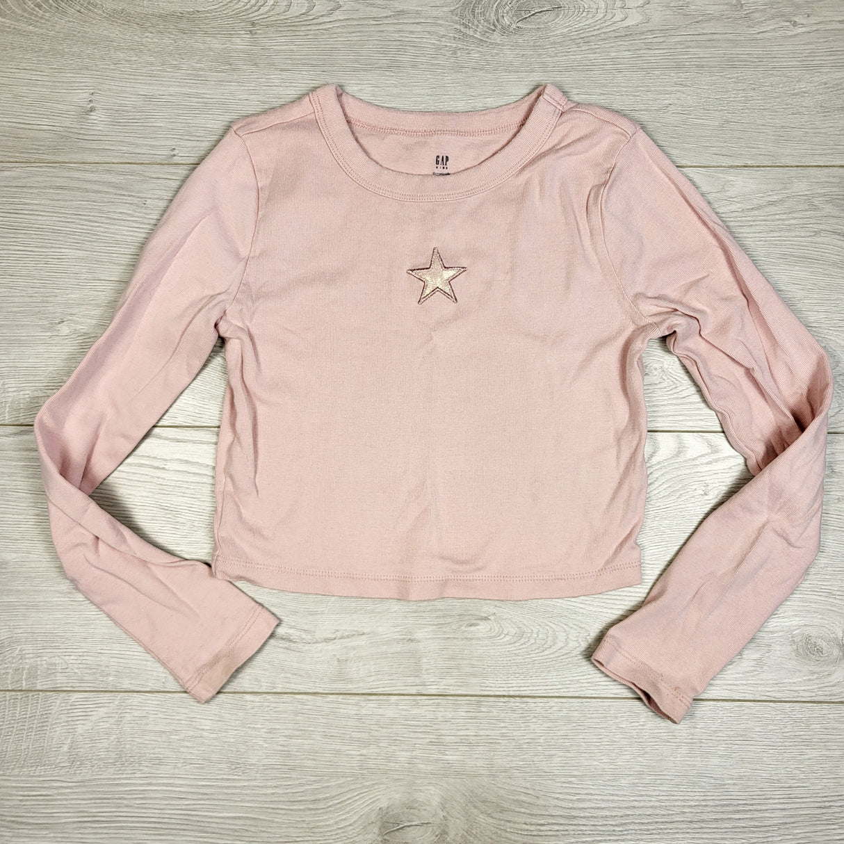 LESB1 - Gap pink cropped organic cotton top with star. Size 8