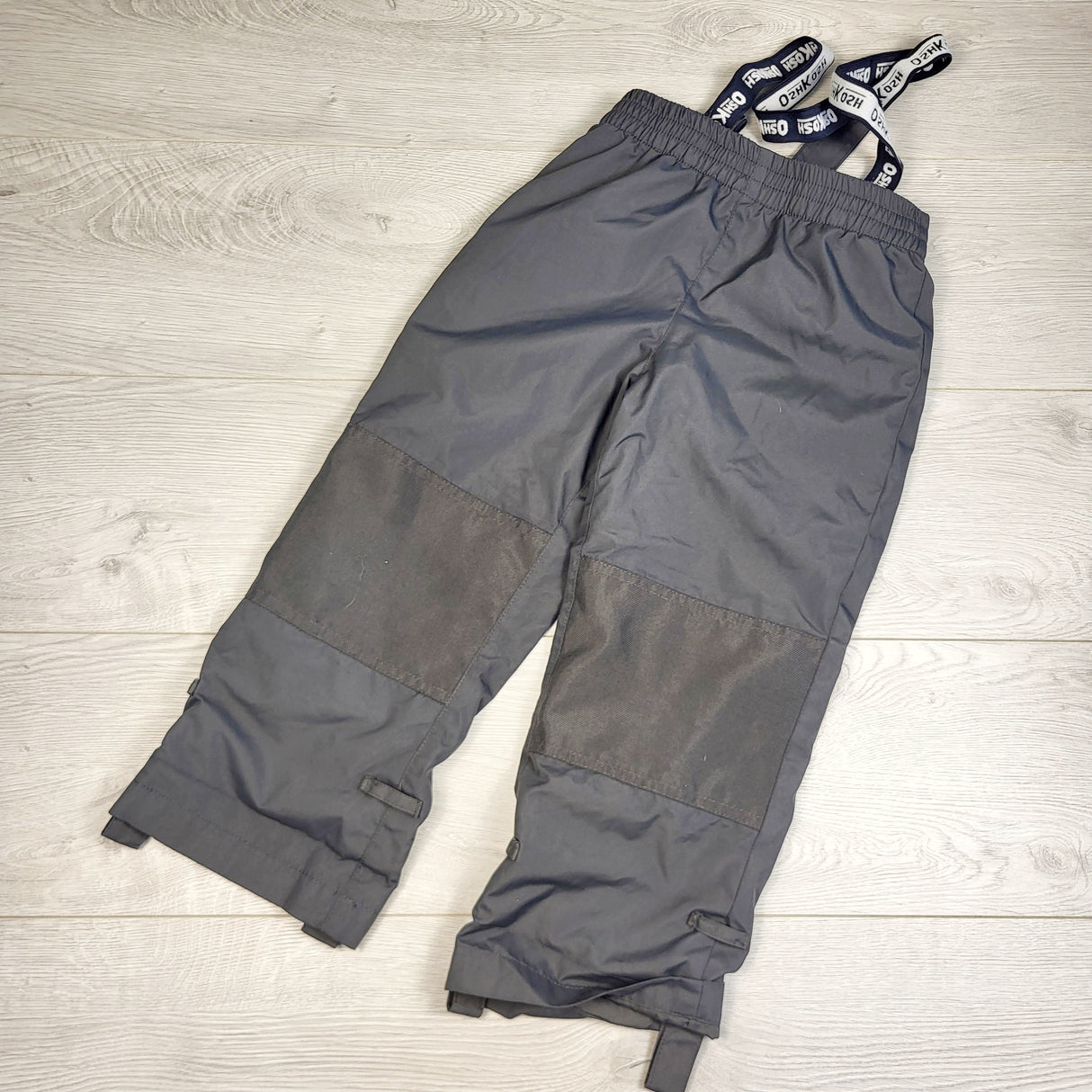 LESB1 - Oshkosh grey fleece lined snow pants. Size 3T