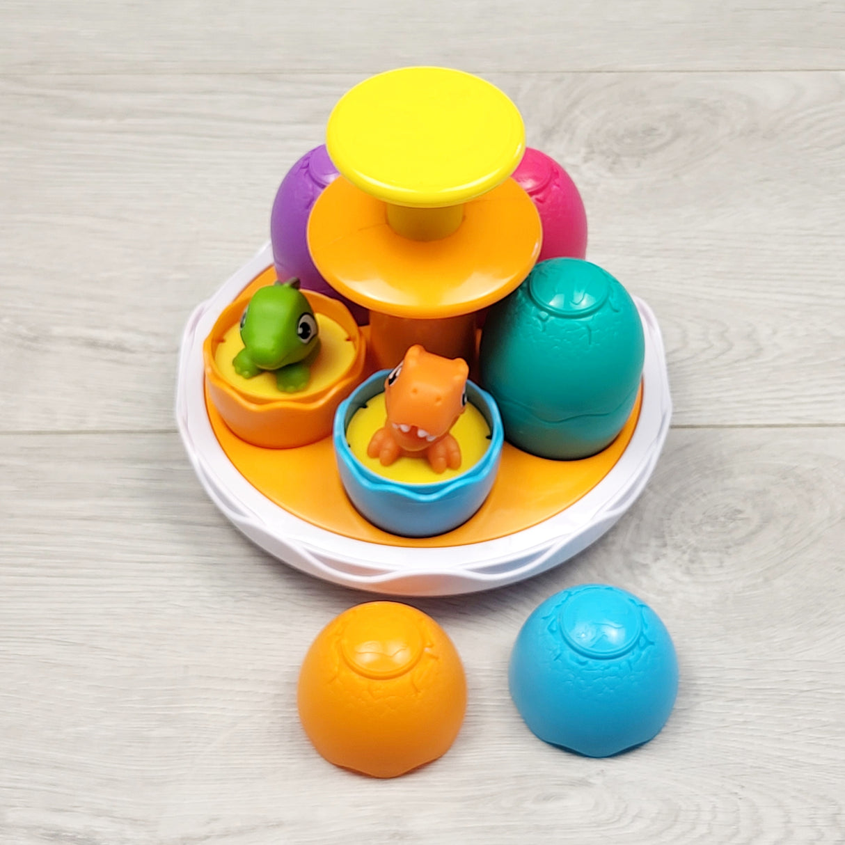 COHI3 - Toomies Jurassic World Spin & Hatch Dino Eggs
