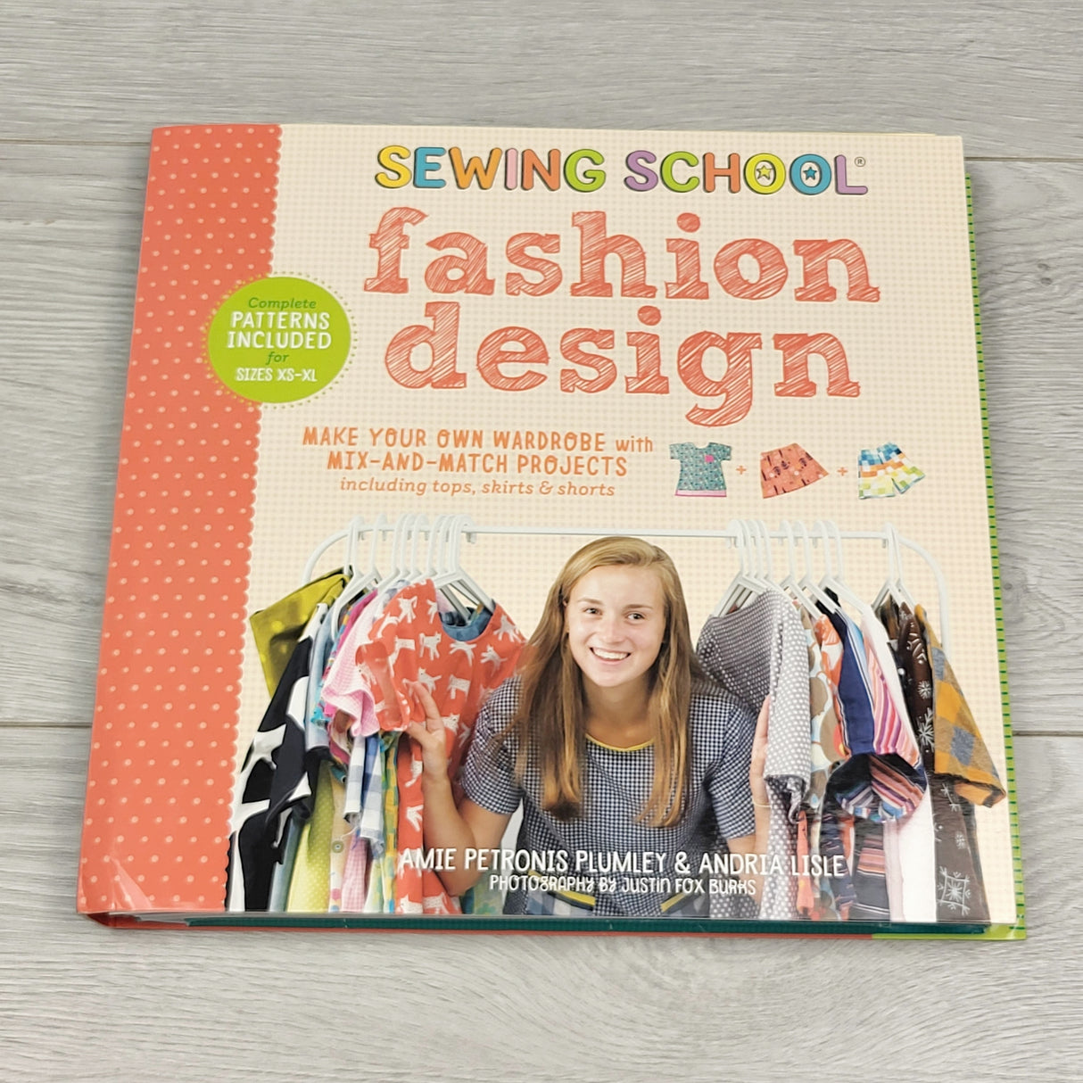 ZPXT2 - Sewing School Fashion Design Kit - opened but unused