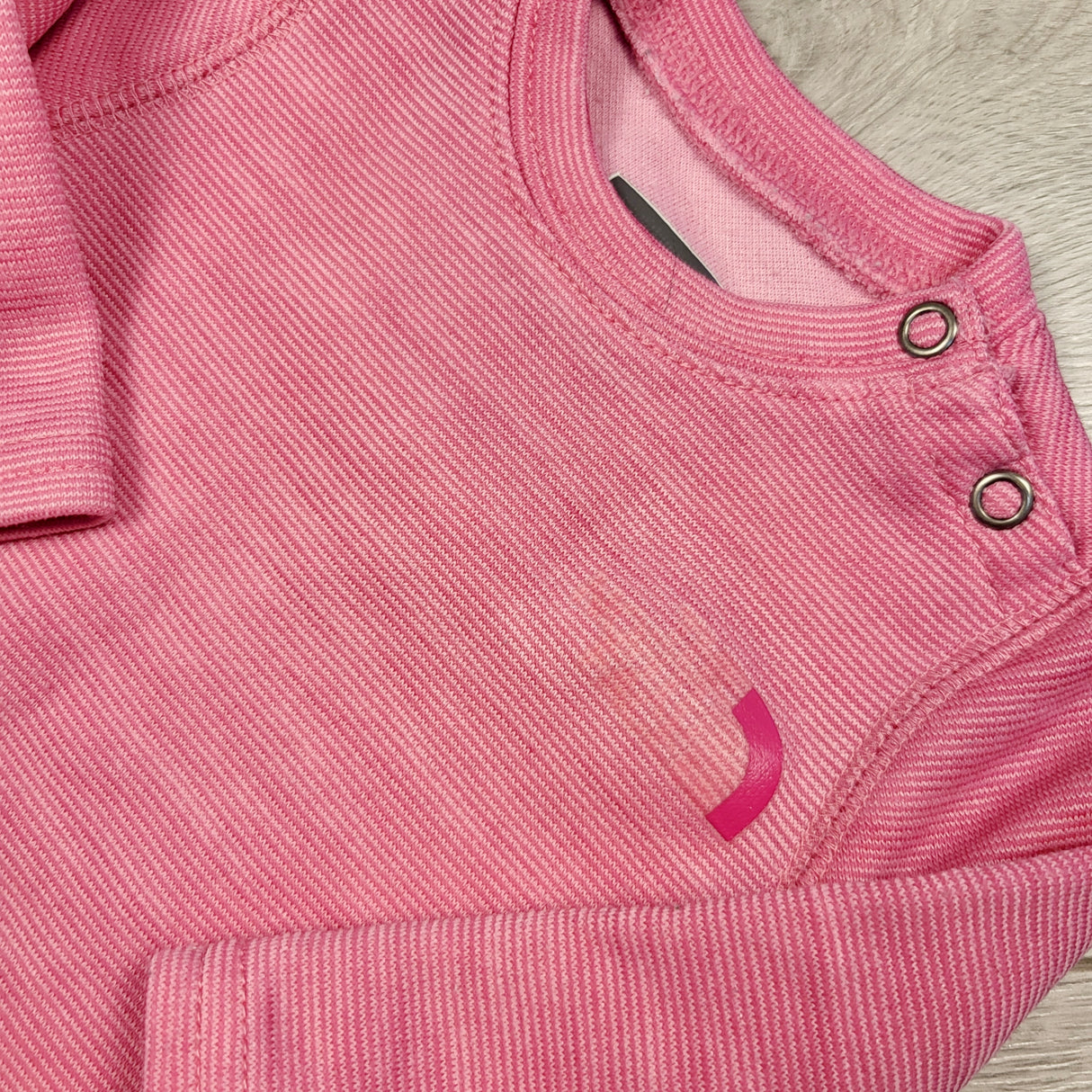 BBIN1 - The North Face pink 2pc Merino wool blend base layer set. Size 3-6 months